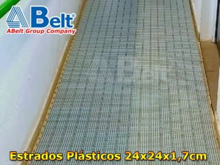 Piso flexível modular 24x24cm cor cinza marca ABelt® modelo plastpiso