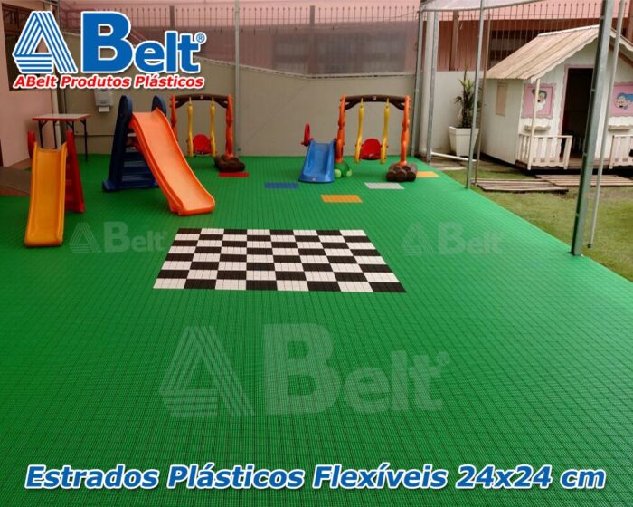 Piso flexível modular 24x24cm cor verde marca ABelt® modelo plastpiso